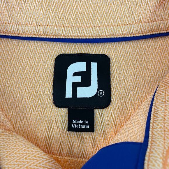 FootJoy Polo Men's Size M Stitched Logo on Sleeve Golf Shirt Peach Zig Zag Print - Picture 4 of 11